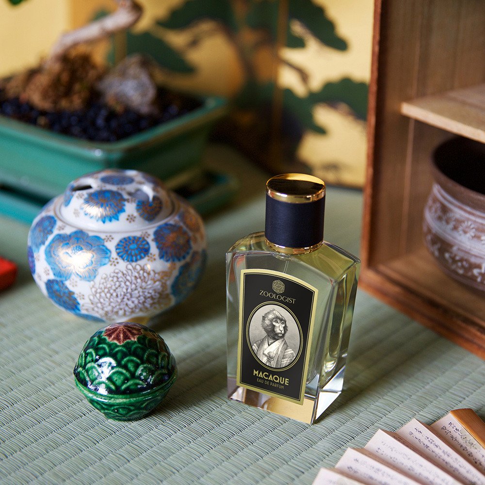 macaque-photo-shot_1024x1024